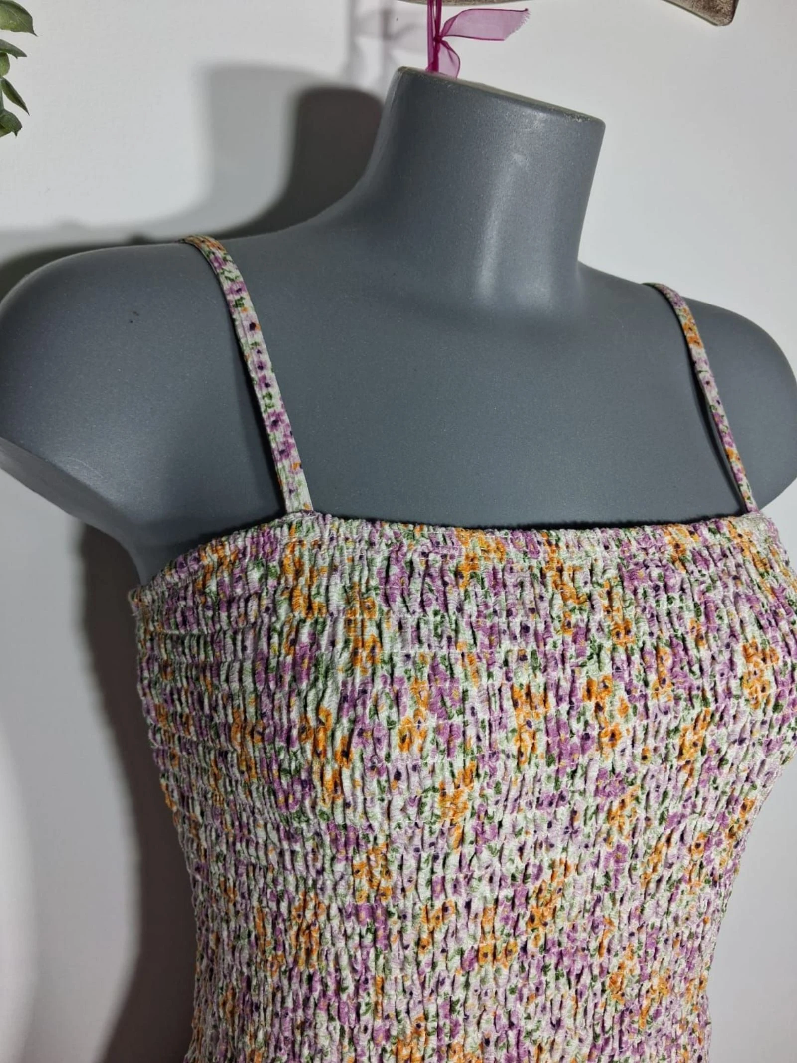 Vestido Primark floral fruncido con volantes talla S – photo 3